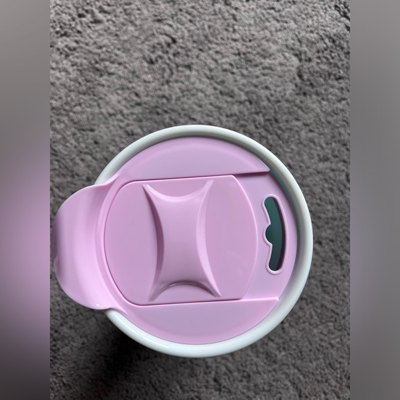 Hello Kitty travel tumbler with lid - Picture 2 of 3